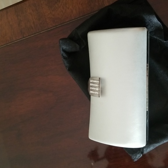 Silver tone evening small bag/clutch - Picture 8 of 8